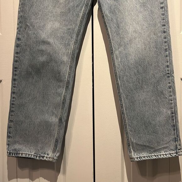 Princess Polly High Rise Asymmetrical Button Fly Light Wash Loose Fit Jeans Sz 8 - Picture 5 of 11